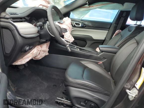 ✅ 2024 Jeep Compass Limited • VIN: 3C4NJDCN3RT602120 • Lot: 65067985. Listed on Copart with 5,357 mi. Free auction sales archive from the USA and detailed vehicle history report at DreamBid. Image 7.