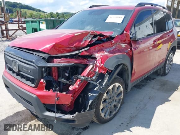 ✅ 2025 Honda Passport Black Edition • VIN: 5FNYF8H89SB013246 • Lot: 42953049. Wystawiony na IAAI z przebiegiem 6 134 mil. Bezpłatny archiwum sprzedaży aukcyjnych z USA i szczegółowy raport historii pojazdu na DreamBid. Zdjęcie 6.