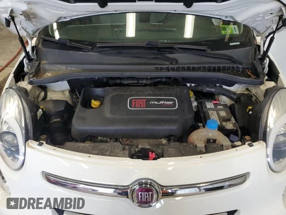 ✅ 2014 FIAT 500L Easy • VIN: ZFBCFABH1EZ025922 • Lot: 54549505. Listed on Copart with 54,331 mi. Free auction sales archive from the USA and detailed vehicle history report at DreamBid. Image 11.