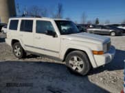✅ 2007 Jeep Commander Limited • VIN: 1J8HG58P97C573414 • Lot: 50547715. Listed on Copart with 253,536 mi. Free auction sales archive from the USA and detailed vehicle history report at DreamBid. Image 4.