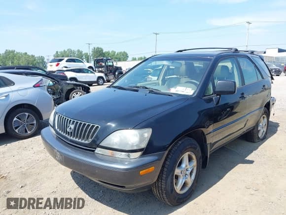 ✅ 2000 Lexus RX 300 • VIN: JT6HF10U8Y0155604 • Лот: 42811870. Опубликован ранее на IAAI с пробегом 100 502 миль. Бесплатный доступ к архиву аукционных продаж из США и подробный отчёт об истории автомобиля на DreamBid. Изображение 2.