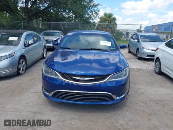 ✅ 2016 Chrysler 200 Limited • VIN: 1C3CCCAGXGN148420 • Lot: 42892801. Wystawiony na IAAI z przebiegiem 188 692 mil. Bezpłatny archiwum sprzedaży aukcyjnych z USA i szczegółowy raport historii pojazdu na DreamBid. Zdjęcie 12.