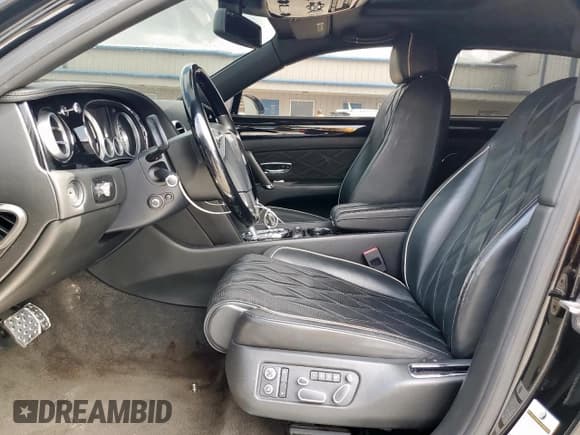 ✅ 2015 Bentley Flying Spur • VIN: SCBEC9ZA6FC050294 • Lot: 61954945. Listed on Copart with 44,575 mi. Free auction sales archive from the USA and detailed vehicle history report at DreamBid. Image 7.