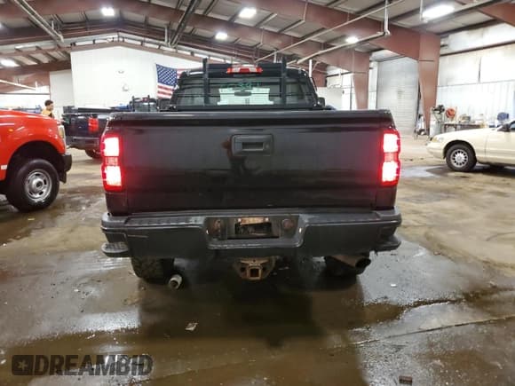 ✅ 2018 Chevrolet Silverado 2500HD Work Truck • VIN: 1GC2KUEGXJZ335523 • Лот: 93094635. Опубликован ранее на Copart с пробегом 145 232 миль. Бесплатный доступ к архиву аукционных продаж из США и подробный отчёт об истории автомобиля на DreamBid. Изображение 6.