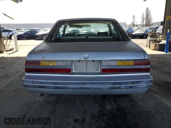 ✅ 1983 Ford Mustang • VIN: 1FABP26A1DF176922 • Лот: 46378435. Опубликован ранее на Copart с пробегом 63 106 миль. Бесплатный доступ к архиву аукционных продаж из США и подробный отчёт об истории автомобиля на DreamBid. Изображение 6.