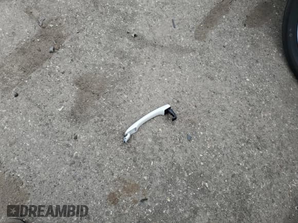 ✅ 2013 Hyundai Genesis 3.8L • VIN: KMHGC4DD8DU236013 • Lot: 56125275. Listed on Copart with 145,777 mi. Free auction sales archive from the USA and detailed vehicle history report at DreamBid. Image 12.