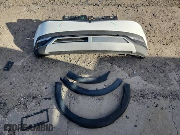 ✅ 2022 Hyundai Ioniq 5 SE • VIN: KM8KMDAF2NU051714 • Lot: 82382415. Wystawiony na Copart z przebiegiem 91 336 mil. Bezpłatny archiwum sprzedaży aukcyjnych z USA i szczegółowy raport historii pojazdu na DreamBid. Zdjęcie 13.