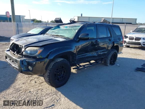 ✅ 2006 Toyota 4Runner Limited • VIN: JTEBU17R160102029 • Lot: 43627577. Wystawiony na IAAI z przebiegiem 272 919 mil. Bezpłatny archiwum sprzedaży aukcyjnych z USA i szczegółowy raport historii pojazdu na DreamBid. Zdjęcie 18.