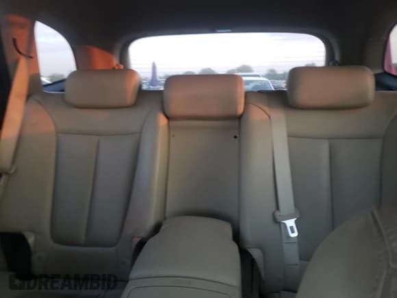 ✅ 2008 Hyundai Santa Fe SE • VIN: 5NMSH13E98H142342 • Lot: 75706114. Listed on Copart with 235,105 mi. Free auction sales archive from the USA and detailed vehicle history report at DreamBid. Image 10.