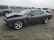 ✅ 2013 Dodge Challenger SXT • VIN: 2C3CDYAG0DH649377 • Lot: 49311435. Wystawiony na Copart z przebiegiem 174 087 mil. Bezpłatny archiwum sprzedaży aukcyjnych z USA i szczegółowy raport historii pojazdu na DreamBid. Zdjęcie 1.