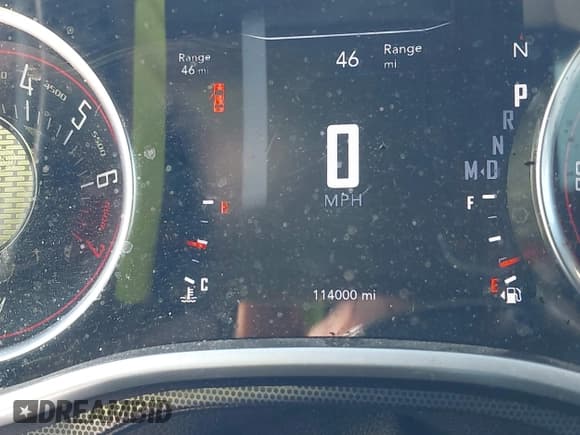 ✅ 2018 Dodge Challenger SXT • VIN: 2C3CDZAG0JH232858 • Lot: 43135440. Wystawiony na IAAI z przebiegiem 114 000 mil. Bezpłatny archiwum sprzedaży aukcyjnych z USA i szczegółowy raport historii pojazdu na DreamBid. Zdjęcie 16.