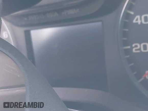 2018 Chevrolet Cruze LT z VIN 1G1BE5SM0J7147802, wystawiony jako IAAI lot #43443462 z przebiegiem Nie podano mil oraz . Historia ofert i sprzedaży dostępna na DreamBid. Obrazek 14.