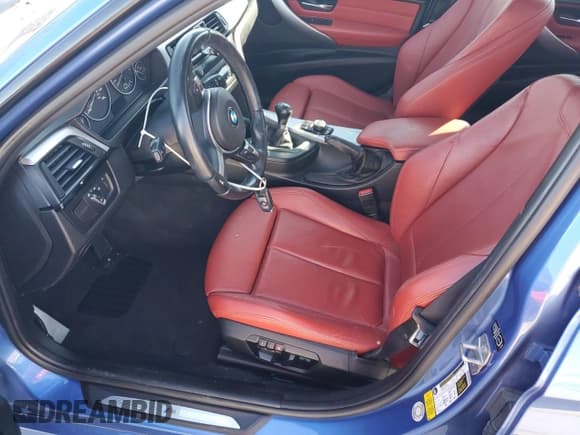 ✅ 2013 BMW 3 Series 328i • VIN: WBA3A5C50DJ584587 • Лот: 87393525. Опубликован ранее на Copart с пробегом 110 801 миль. Бесплатный доступ к архиву аукционных продаж из США и подробный отчёт об истории автомобиля на DreamBid. Изображение 7.