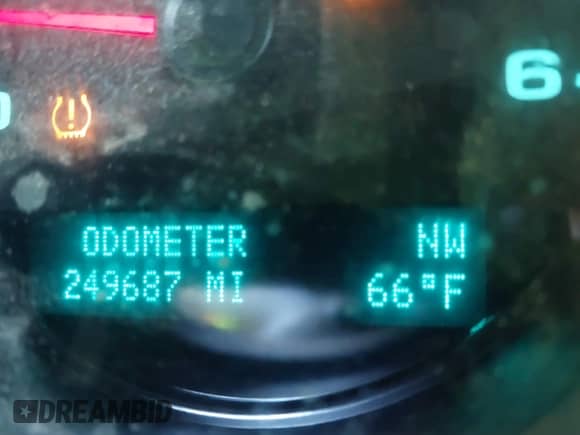 2009 Chevrolet Silverado 1500 LT z VIN 1GCEK29J79Z126226, wystawiony jako IAAI lot #43485064 z przebiegiem 249 687 mil mil oraz . Historia ofert i sprzedaży dostępna na DreamBid. Obrazek 16.