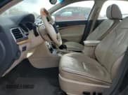 ✅ 2010 Lincoln MKZ • VIN: 3LNHL2JC4AR646833 • Лот: 90350995. Опубликован ранее на Copart с пробегом 119 521 миль. Бесплатный доступ к архиву аукционных продаж из США и подробный отчёт об истории автомобиля на DreamBid. Изображение 7.