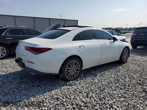 2022 Mercedes-Benz CLA 250 с VIN W1K5J4GB3NN284127, выставлен на аукционе Copart как лот 69290275 с пробегом 49 757 миль миль и Списание • Salvage title. История ставок и продаж доступна на DreamBid. Изображение 3.