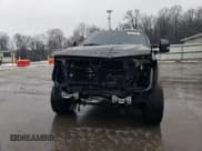 ✅ 2017 Ford F-350 Platinum • VIN: 1FT8W3BT1HED55414 • Lot: 93620265. Wystawiony na Copart z przebiegiem 139 540 mil. Bezpłatny archiwum sprzedaży aukcyjnych z USA i szczegółowy raport historii pojazdu na DreamBid. Zdjęcie 13.