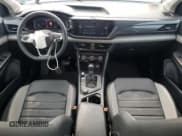 ✅ 2022 Volkswagen Taos SEL • VIN: 3VV2X7B20NM062578 • Lot: 67190245. Wystawiony na Copart z przebiegiem 53 323 mil. Bezpłatny archiwum sprzedaży aukcyjnych z USA i szczegółowy raport historii pojazdu na DreamBid. Zdjęcie 8.