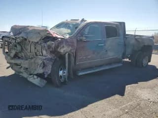 ✅ 2015 GMC Sierra 3500HD Denali • VIN: 1GT424E81FF612196 • Lot: 80160285. Wystawiony na Copart z przebiegiem 96 569 mil. Bezpłatny archiwum sprzedaży aukcyjnych z USA i szczegółowy raport historii pojazdu na DreamBid. Zdjęcie 1.