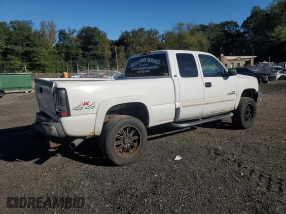 ✅ 2006 Chevrolet Silverado 2500HD LT1 • VIN: 1GCHK29D26E247336 • Lot: 92932585. Wystawiony na Copart z przebiegiem 320 091 mil. Bezpłatny archiwum sprzedaży aukcyjnych z USA i szczegółowy raport historii pojazdu na DreamBid. Zdjęcie 3.