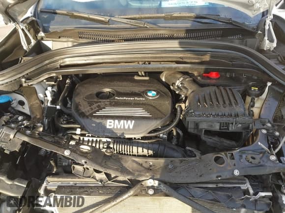 ✅ 2019 BMW X2 xDrive28i • VIN: WBXYJ5C57K5N64743 • Lot: 43396755. Wystawiony na IAAI z przebiegiem 72 371 mil. Bezpłatny archiwum sprzedaży aukcyjnych z USA i szczegółowy raport historii pojazdu na DreamBid. Zdjęcie 10.