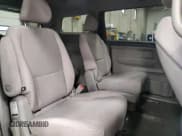 ✅ 2017 Kia Sedona LX • VIN: KNDMB5C17H6234464 • Лот: 86839625. Опубликован ранее на Copart с пробегом 156 049 миль. Бесплатный доступ к архиву аукционных продаж из США и подробный отчёт об истории автомобиля на DreamBid. Изображение 11.