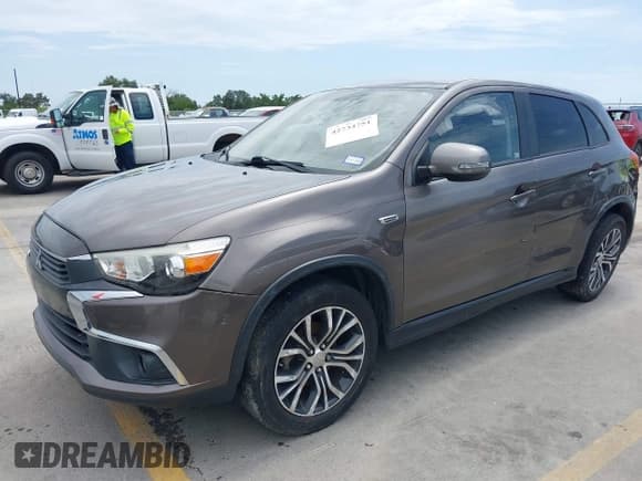 ✅ 2017 Mitsubishi Outlander ES • VIN: JA4AP3AU3HZ003267 • Lot: 42734751. Wystawiony na IAAI z przebiegiem 107 478 mil. Bezpłatny archiwum sprzedaży aukcyjnych z USA i szczegółowy raport historii pojazdu na DreamBid. Zdjęcie 2.