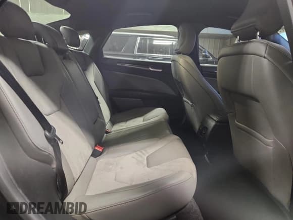 ✅ 2017 Ford Fusion Sport • VIN: 3FA6P0VP8HR193902 • Lot: 82232035. Wystawiony na Copart z przebiegiem 52 626 mil. Bezpłatny archiwum sprzedaży aukcyjnych z USA i szczegółowy raport historii pojazdu na DreamBid. Zdjęcie 10.