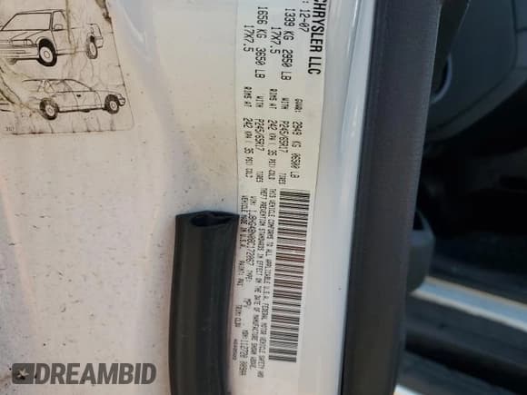 ✅ 2008 Jeep Commander Sport • VIN: 1J8HG48N08C172067 • Lot: 71125095. Wystawiony na Copart z przebiegiem 161 960 mil. Bezpłatny archiwum sprzedaży aukcyjnych z USA i szczegółowy raport historii pojazdu na DreamBid. Zdjęcie 13.