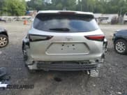 ✅ 2024 Toyota Highlander LE • VIN: 5TDKDRBH3RS561551 • Lot: 68276315. Wystawiony na Copart z przebiegiem 29 843 mil. Bezpłatny archiwum sprzedaży aukcyjnych z USA i szczegółowy raport historii pojazdu na DreamBid. Zdjęcie 6.