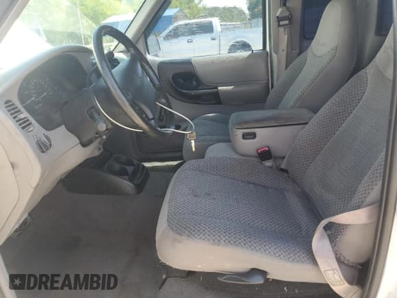 ✅ 1999 Ford Ranger XL • VIN: 1FTZR15V5XPB86160 • Lot: 66710525. Wystawiony na Copart z przebiegiem 254 387 mil. Bezpłatny archiwum sprzedaży aukcyjnych z USA i szczegółowy raport historii pojazdu na DreamBid. Zdjęcie 7.