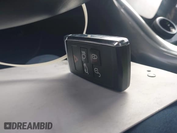 ✅ 2019 Land Rover Range Rover Sport Dynamic • VIN: SALWR2RE0KA856835 • Lot: 43390764. Listed on IAAI with 76,136 mi. Free auction sales archive from the USA and detailed vehicle history report at DreamBid. Image 11.