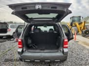 ✅ 2010 Ford Escape Limited • VIN: 1FMCU0EG5AKC95735 • Lot: 85827005. Listed on Copart with 106,200 mi. Free auction sales archive from the USA and detailed vehicle history report at DreamBid. Image 6.