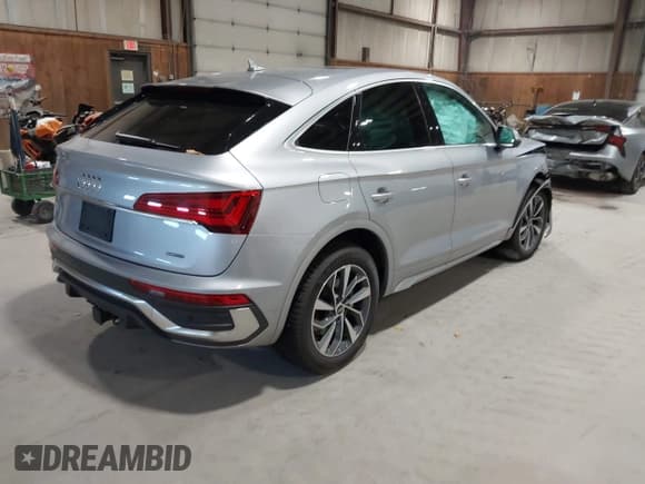 ✅ 2023 Audi Q5 Sportback S line Premium Plus • VIN: WA15AAFY1P2031367 • Лот: 43512242. Опубликован ранее на IAAI с пробегом 45 118 миль. Бесплатный доступ к архиву аукционных продаж из США и подробный отчёт об истории автомобиля на DreamBid. Изображение 4.