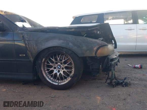 ✅ 2002 BMW 5 Series 530i • VIN: WBADT63472CH85807 • Лот: 43581808. Опубликован ранее на IAAI с пробегом Не указан. Бесплатный доступ к архиву аукционных продаж из США и подробный отчёт об истории автомобиля на DreamBid. Изображение 16.