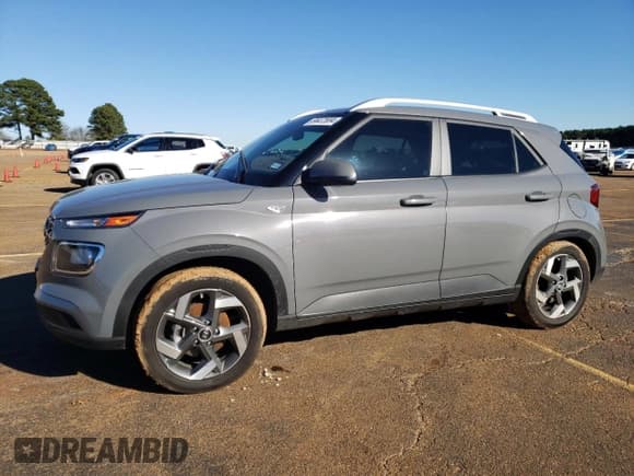 ✅ 2022 Hyundai Venue Limited • VIN: KMHRC8A36NU173457 • Lot: 84472694. Listed on Copart with 29,086 mi. Free auction sales archive from the USA and detailed vehicle history report at DreamBid. Image 1.
