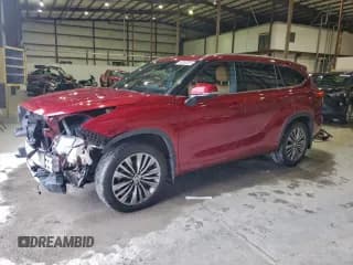 ✅ 2022 Toyota Highlander Platinum • VIN: 5TDFZRBH2NS179475 • Лот: 93284785. Опубликован ранее на Copart с пробегом 90 151 миль. Бесплатный доступ к архиву аукционных продаж из США и подробный отчёт об истории автомобиля на DreamBid. Изображение 1.