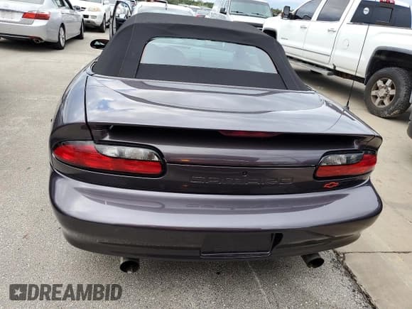 ✅ 1994 Chevrolet Camaro Z28 • VIN: 2G1FP32P9R2136357 • Лот: 74703444. Опубликован ранее на Copart с пробегом 8 694 миль. Бесплатный доступ к архиву аукционных продаж из США и подробный отчёт об истории автомобиля на DreamBid. Изображение 6.