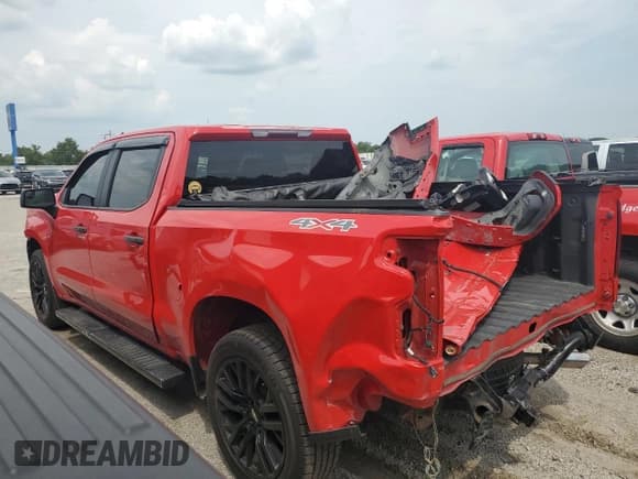 ✅ 2019 Chevrolet Silverado 1500 Custom • VIN: 3GCPYBEH8KG119611 • Lot: 66602515. Wystawiony na Copart z przebiegiem 122 488 mil. Bezpłatny archiwum sprzedaży aukcyjnych z USA i szczegółowy raport historii pojazdu na DreamBid. Zdjęcie 2.