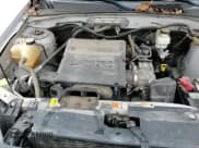 ✅ 2011 Mercury Mariner • VIN: 4M2CN8BG2BKJ05017 • Lot: 86358314. Wystawiony na Copart z przebiegiem 181 944 mil. Bezpłatny archiwum sprzedaży aukcyjnych z USA i szczegółowy raport historii pojazdu na DreamBid. Zdjęcie 16.