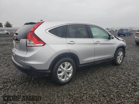 ✅ 2017 Ford Escape SE • VIN: 1FMCU9GD8HUD12811 • Lot: 91684755. Wystawiony na Copart z przebiegiem 98 747 mil. Bezpłatny archiwum sprzedaży aukcyjnych z USA i szczegółowy raport historii pojazdu na DreamBid. Zdjęcie 3.