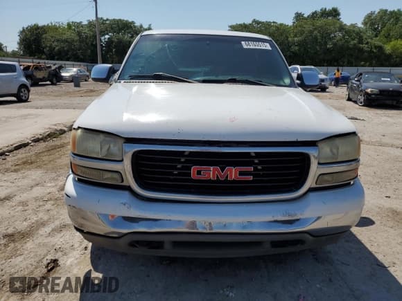 ✅ 2001 GMC Sierra 1500 Work Truck • VIN: 1GTEC14V21E149846 • Lot: 68165515. Listed on Copart with 338,186 mi. Free auction sales archive from the USA and detailed vehicle history report at DreamBid. Image 5.