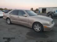 ✅ 2001 Mercedes-Benz E 320 • VIN: WDBJF70J31B293515 • Lot: 79318294. Wystawiony na Copart z przebiegiem Nie podano. Bezpłatny archiwum sprzedaży aukcyjnych z USA i szczegółowy raport historii pojazdu na DreamBid. Zdjęcie 4.
