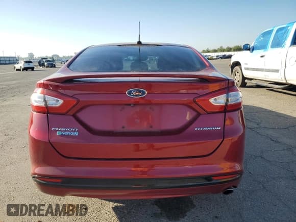 ✅ 2016 Ford Fusion Titanium • VIN: 3FA6P0SU5GR116204 • Lot: 82253815. Listed on Copart with 97,151 mi. Free auction sales archive from the USA and detailed vehicle history report at DreamBid. Image 6.