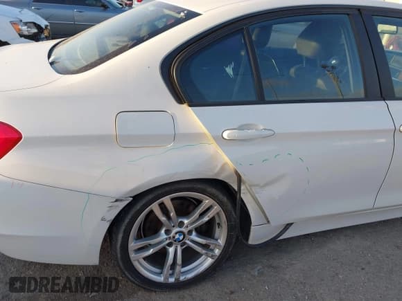 ✅ 2014 BMW 3 Series 328d • VIN: WBA3D3C54EK153662 • Лот: 43279701. Опубликован ранее на IAAI с пробегом 171 258 миль. Бесплатный доступ к архиву аукционных продаж из США и подробный отчёт об истории автомобиля на DreamBid. Изображение 6.