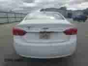 2016 Chevrolet Impala LT z VIN 2G1115S31G9129671, wystawiony jako Copart lot #86301945 z przebiegiem 212 324 mil mil oraz Szkoda całkowita • Salvage title. Historia ofert i sprzedaży dostępna na DreamBid. Obrazek 6.