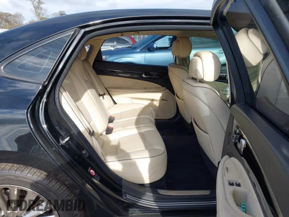 ✅ 2014 Hyundai Equus Signature • VIN: KMHGH4JH1EU074462 • Лот: 43450681. Опубликован ранее на IAAI с пробегом 161 746 миль. Бесплатный доступ к архиву аукционных продаж из США и подробный отчёт об истории автомобиля на DreamBid. Изображение 8.