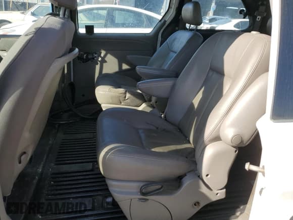✅ 2003 Dodge Caravan Cargo • VIN: 1D4GP21333B339815 • Lot: 89208625. Listed on Copart with 72,890 mi. Free auction sales archive from the USA and detailed vehicle history report at DreamBid. Image 11.