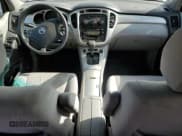 ✅ 2004 Toyota Highlander • VIN: JTEDP21A940021883 • Lot: 89862605. Wystawiony na Copart z przebiegiem 196 930 mil. Bezpłatny archiwum sprzedaży aukcyjnych z USA i szczegółowy raport historii pojazdu na DreamBid. Zdjęcie 8.