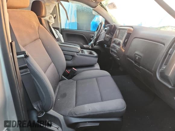 ✅ 2019 Chevrolet Silverado 1500 LT • VIN: 2GCRCPECXK1138646 • Lot: 82277965. Wystawiony na Copart z przebiegiem Nie podano. Bezpłatny archiwum sprzedaży aukcyjnych z USA i szczegółowy raport historii pojazdu na DreamBid. Zdjęcie 7.